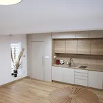 Apartment Atelier Smutna *