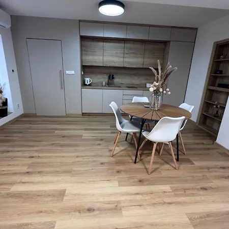 Atelier Smutna * 俄斯特拉发