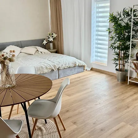 Atelier Smutna Apartment